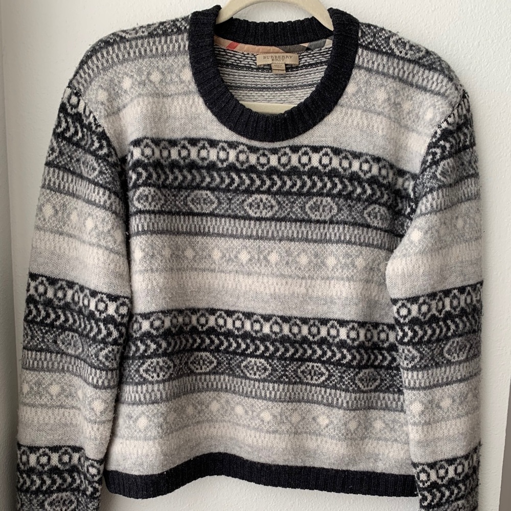 Burberry sweater